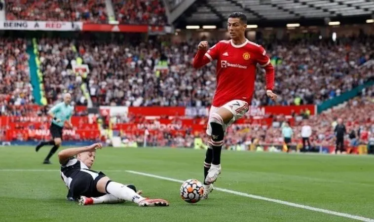 Tiền Vệ Trung Tâm: Vị Trí Quyết Định Chiến Lược 1 tiền vệ trung tâm