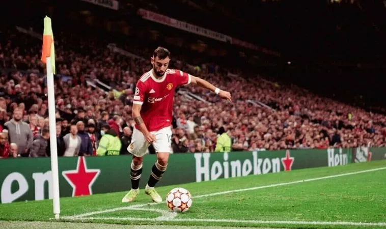 Cách Chơi Kèo Phạt Góc Bóng Đá: Bí Quyết Của Người Chuyên Nghiệp 2 Điều kiện của sân bãi tác động rất lớn đến kèo phạt góc